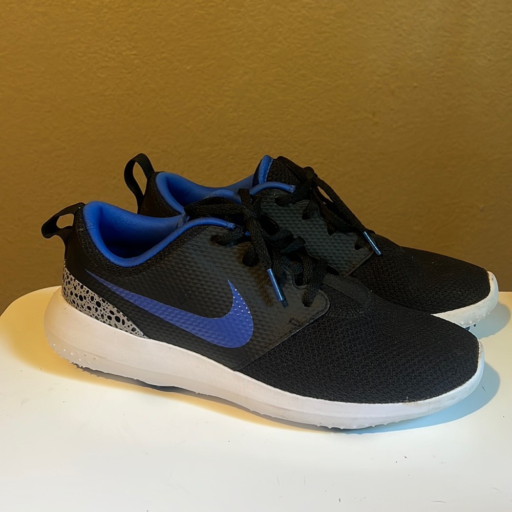 Nike Golf shoes They been use for 4 hours only